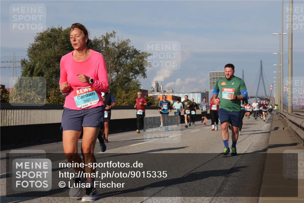 03.10.2025 - Köhlbrandbrückenlauf Luisa Fischer http://msf.ph/oto/9015335 03.10.2025 11:00:14 Position 3 3507 meine-sportfotos.de