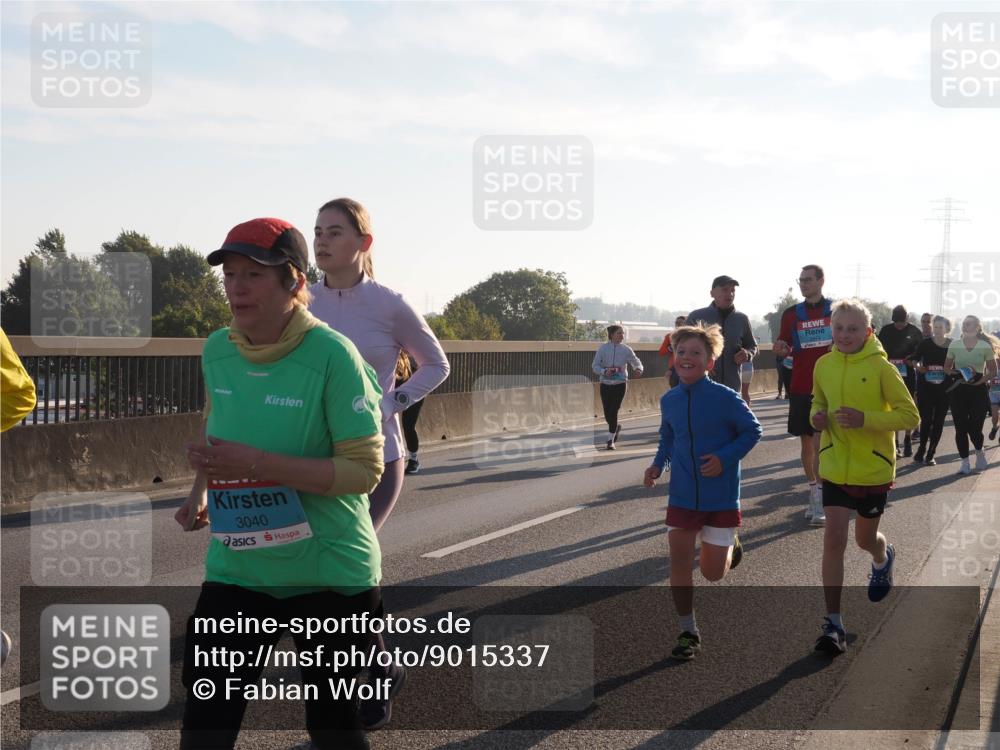03.10.2025 - Köhlbrandbrückenlauf Fabian Wolf http://msf.ph/oto/9015337 03.10.2025 09:25:14 Position 3 3040 meine-sportfotos.de