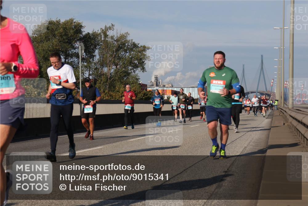 03.10.2025 - Köhlbrandbrückenlauf Luisa Fischer http://msf.ph/oto/9015341 03.10.2025 11:00:15 Position 3 7, 1213 meine-sportfotos.de