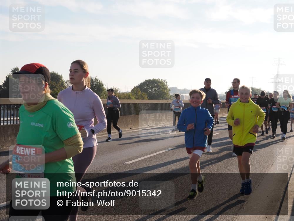 03.10.2025 - Köhlbrandbrückenlauf Fabian Wolf http://msf.ph/oto/9015342 03.10.2025 09:25:14 Position 3  meine-sportfotos.de