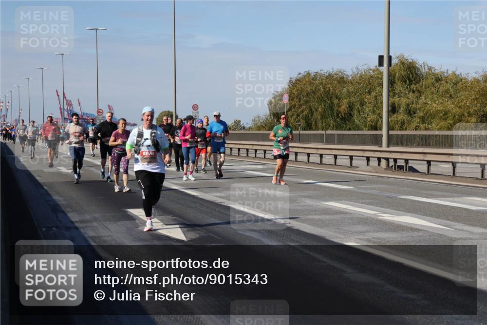 03.10.2025 - Köhlbrandbrückenlauf Julia Fischer http://msf.ph/oto/9015343 03.10.2025 13:13:05 Position 3  meine-sportfotos.de