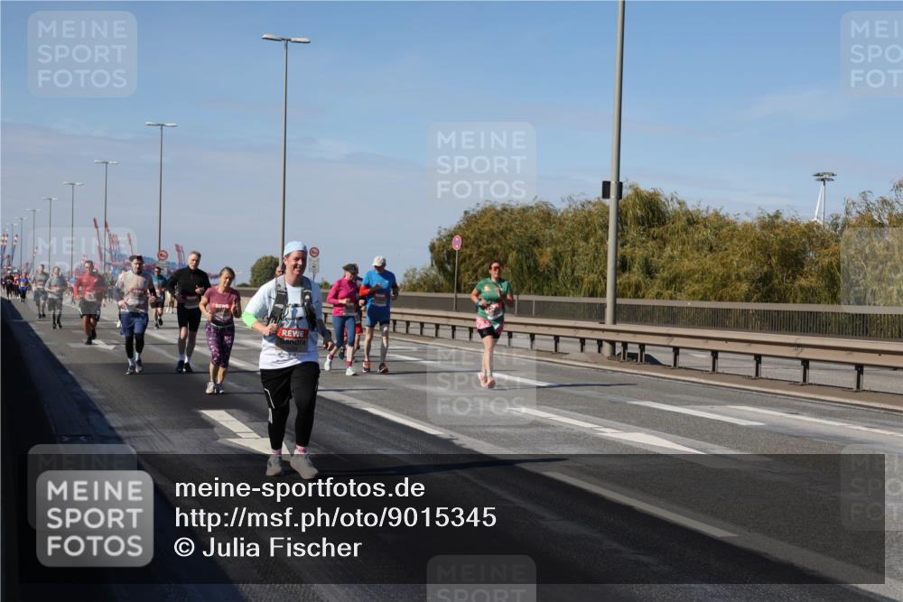 03.10.2025 - Köhlbrandbrückenlauf Julia Fischer http://msf.ph/oto/9015345 03.10.2025 13:13:06 Position 3  meine-sportfotos.de
