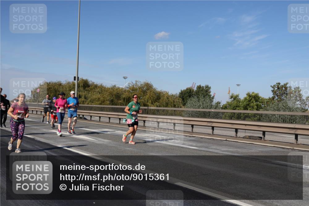 03.10.2025 - Köhlbrandbrückenlauf Julia Fischer http://msf.ph/oto/9015361 03.10.2025 13:13:10 Position 3  meine-sportfotos.de