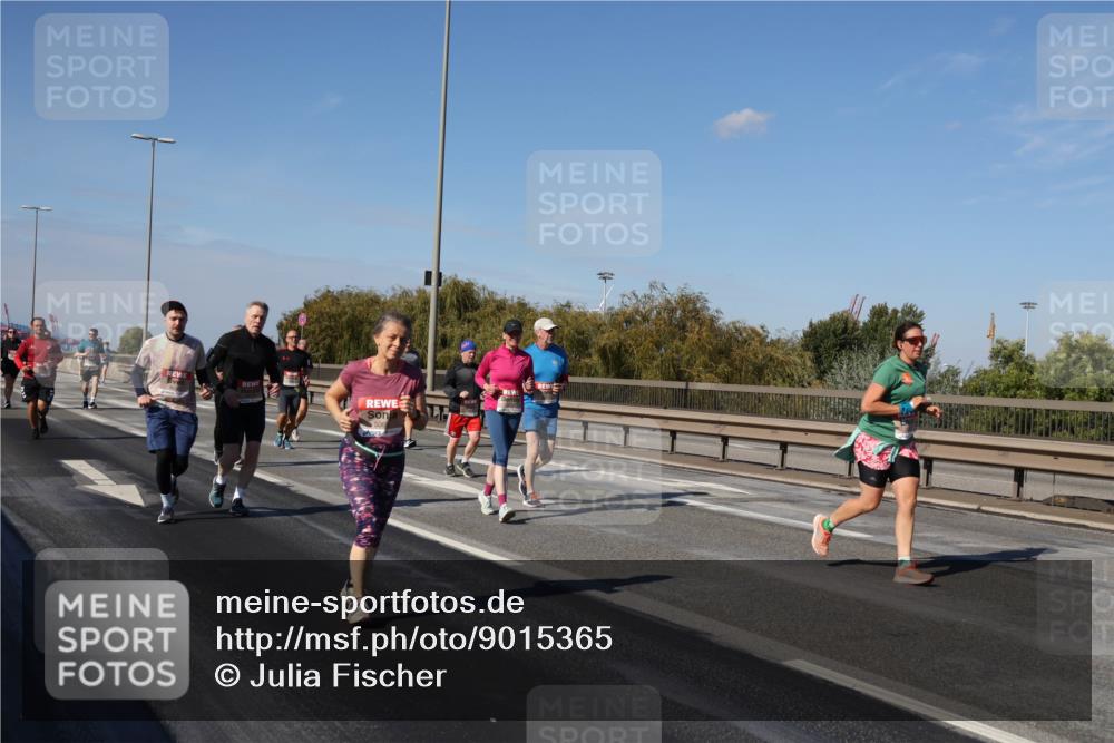 03.10.2025 - Köhlbrandbrückenlauf Julia Fischer http://msf.ph/oto/9015365 03.10.2025 13:13:11 Position 3  meine-sportfotos.de