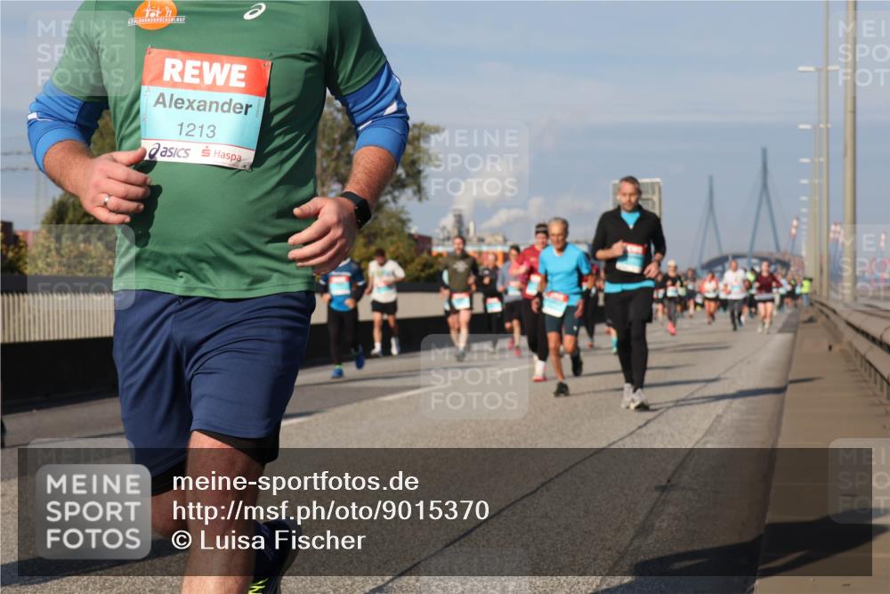 03.10.2025 - Köhlbrandbrückenlauf Luisa Fischer http://msf.ph/oto/9015370 03.10.2025 11:00:18 Position 3 1213 meine-sportfotos.de