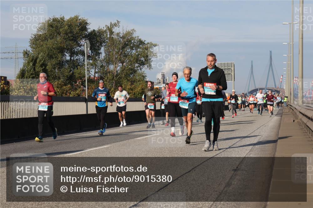 03.10.2025 - Köhlbrandbrückenlauf Luisa Fischer http://msf.ph/oto/9015380 03.10.2025 11:00:19 Position 3 2778 meine-sportfotos.de
