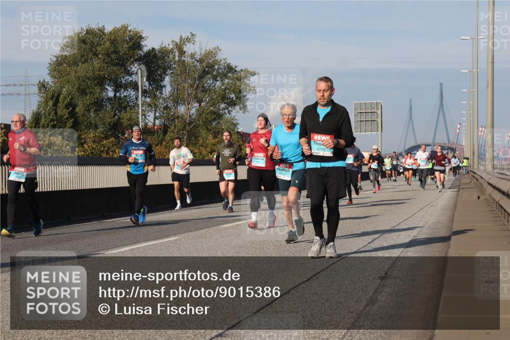 03.10.2025 - Köhlbrandbrückenlauf Luisa Fischer http://msf.ph/oto/9015386 03.10.2025 11:00:19 Position 3 2778 meine-sportfotos.de