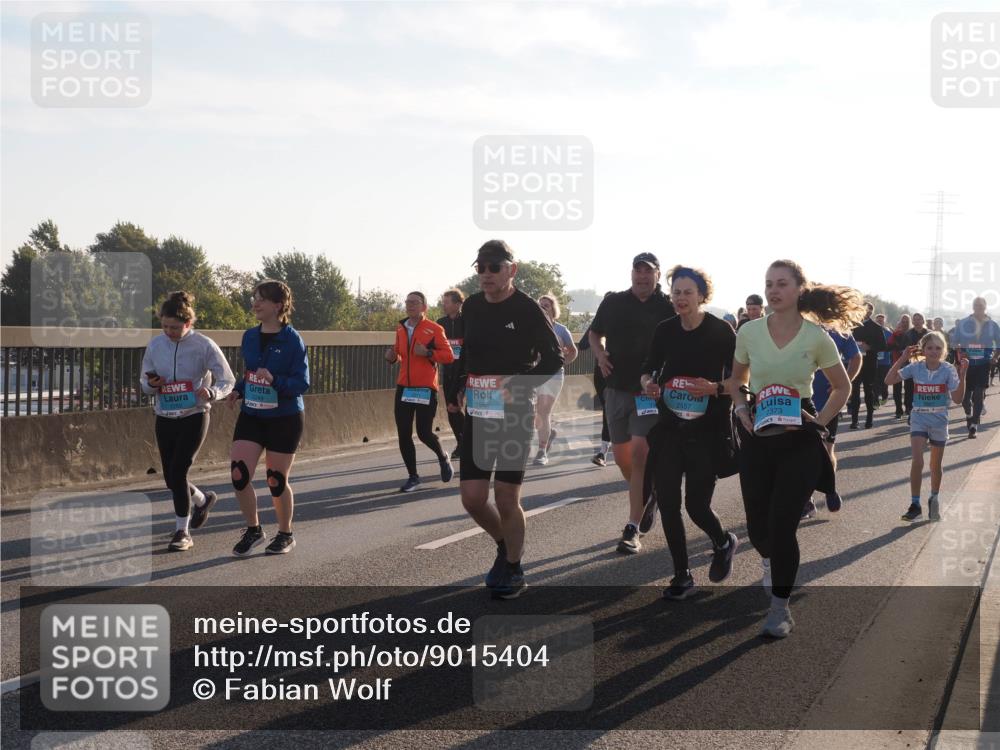 03.10.2025 - Köhlbrandbrückenlauf Fabian Wolf http://msf.ph/oto/9015404 03.10.2025 09:25:18 Position 3 2249, 1965, 2557, 2373 meine-sportfotos.de