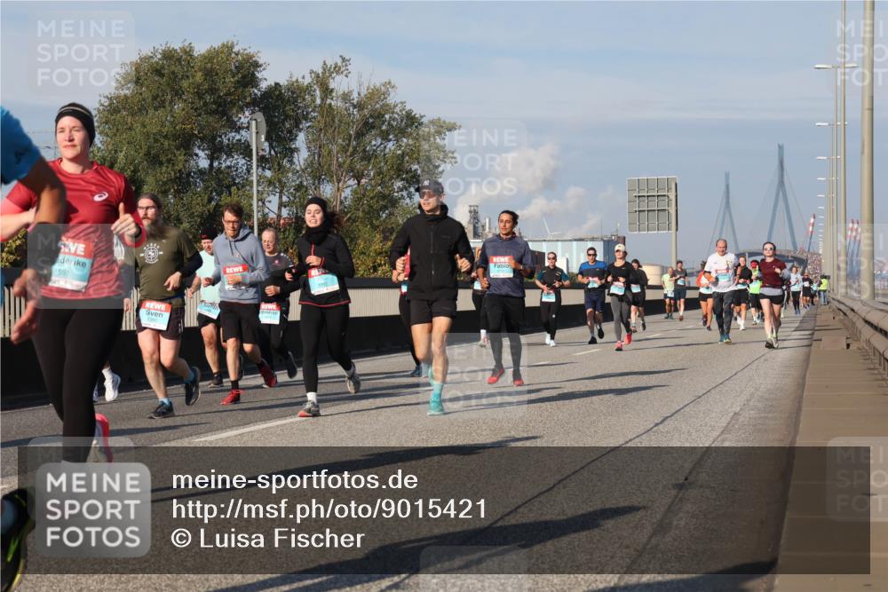 03.10.2025 - Köhlbrandbrückenlauf Luisa Fischer http://msf.ph/oto/9015421 03.10.2025 11:00:23 Position 3 1591 meine-sportfotos.de