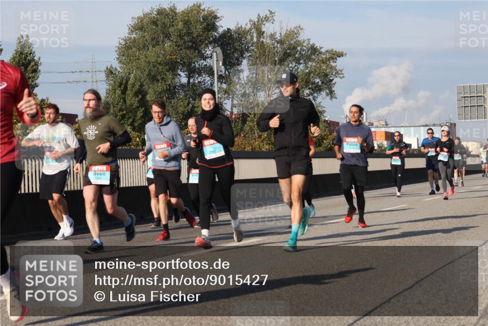 03.10.2025 - Köhlbrandbrückenlauf Luisa Fischer http://msf.ph/oto/9015427 03.10.2025 11:00:23 Position 3 1390 meine-sportfotos.de