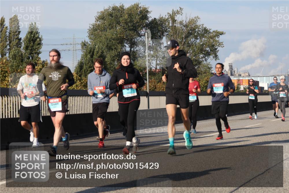 03.10.2025 - Köhlbrandbrückenlauf Luisa Fischer http://msf.ph/oto/9015429 03.10.2025 11:00:24 Position 3  meine-sportfotos.de