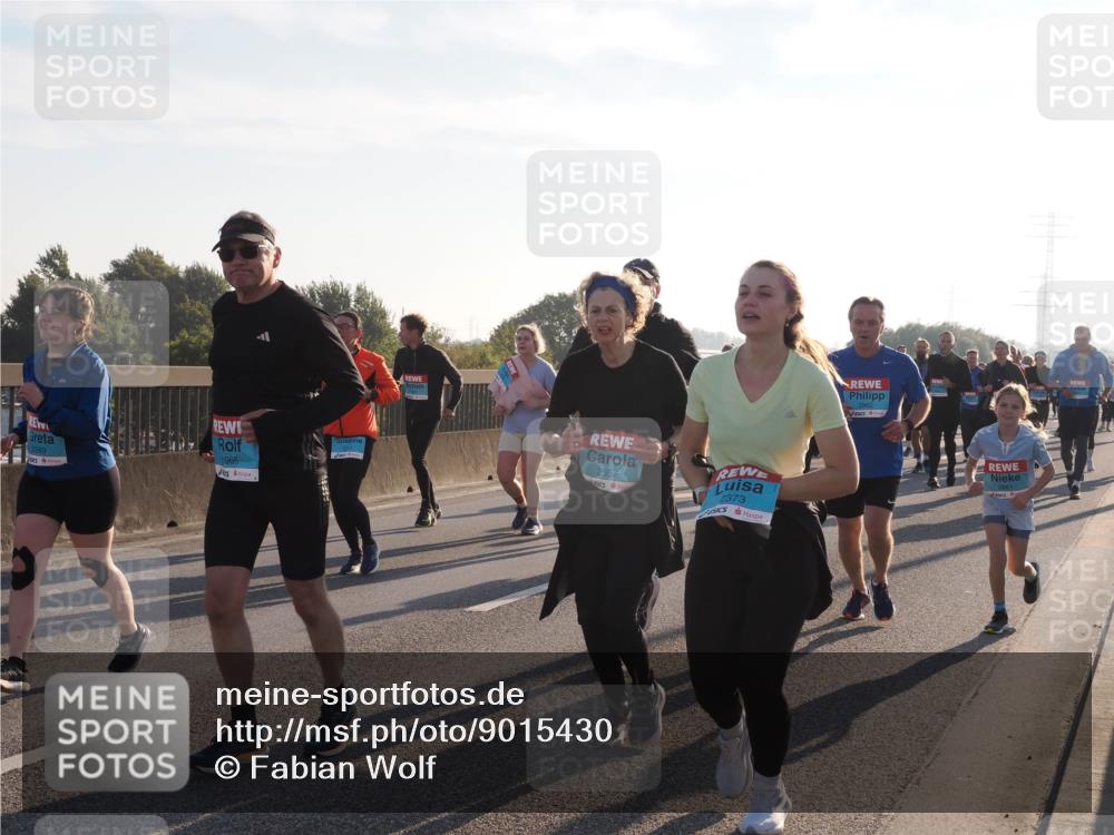 03.10.2025 - Köhlbrandbrückenlauf Fabian Wolf http://msf.ph/oto/9015430 03.10.2025 09:25:19 Position 3 2249, 1965, 2557, 2373 meine-sportfotos.de