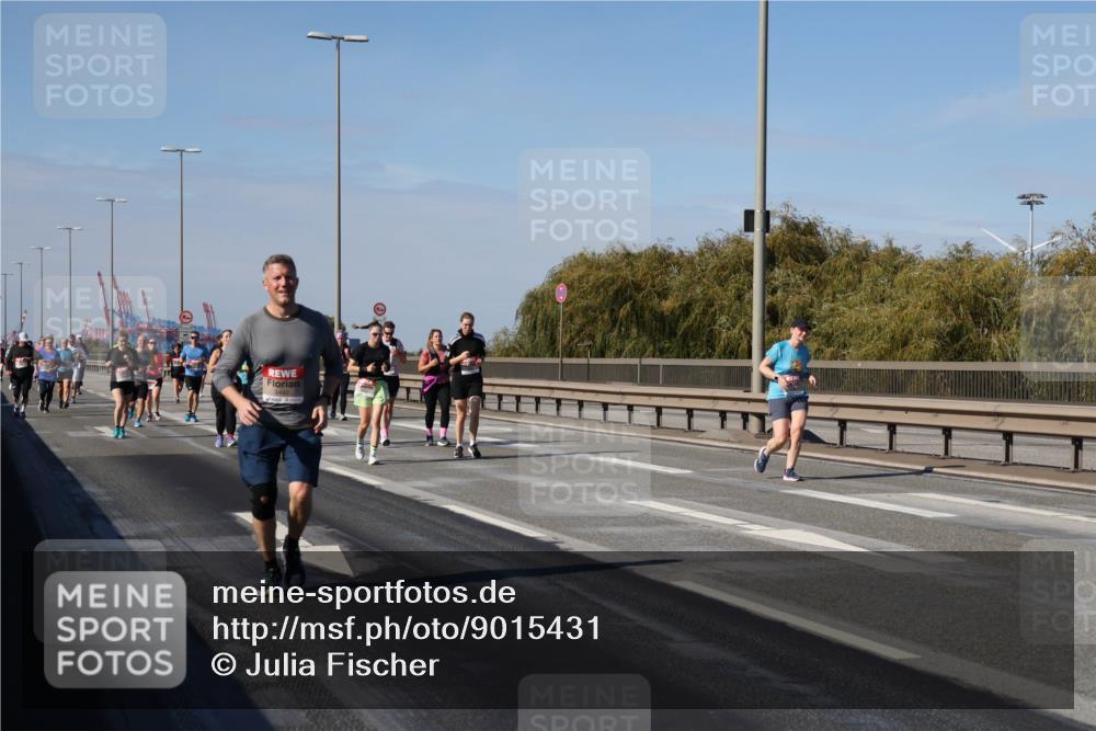 03.10.2025 - Köhlbrandbrückenlauf Julia Fischer http://msf.ph/oto/9015431 03.10.2025 13:13:25 Position 3  meine-sportfotos.de