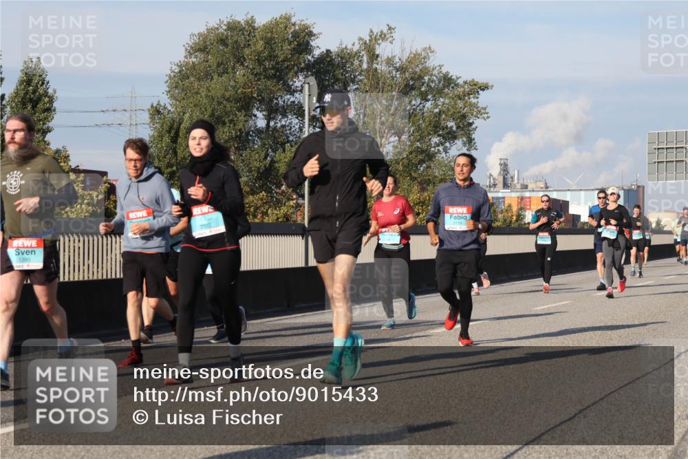 03.10.2025 - Köhlbrandbrückenlauf Luisa Fischer http://msf.ph/oto/9015433 03.10.2025 11:00:24 Position 3 1390, 3792, 2719 meine-sportfotos.de