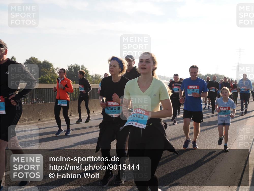 03.10.2025 - Köhlbrandbrückenlauf Fabian Wolf http://msf.ph/oto/9015444 03.10.2025 09:25:19 Position 3 2557, 2373, 2861 meine-sportfotos.de