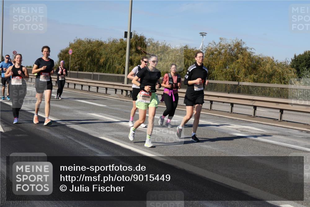 03.10.2025 - Köhlbrandbrückenlauf Julia Fischer http://msf.ph/oto/9015449 03.10.2025 13:13:31 Position 3  meine-sportfotos.de