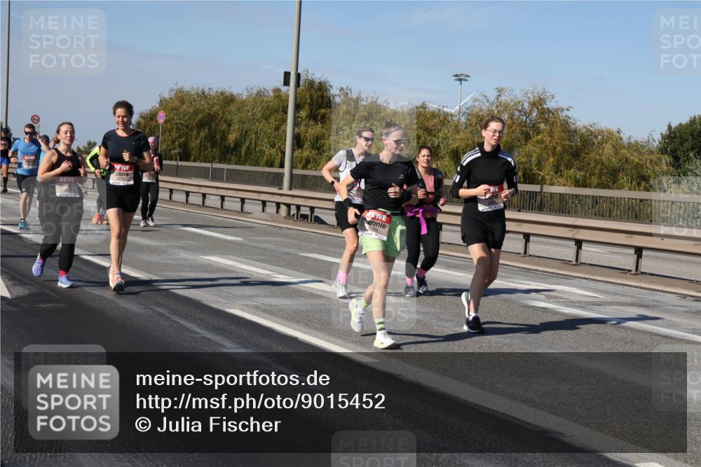 03.10.2025 - Köhlbrandbrückenlauf Julia Fischer http://msf.ph/oto/9015452 03.10.2025 13:13:32 Position 3  meine-sportfotos.de