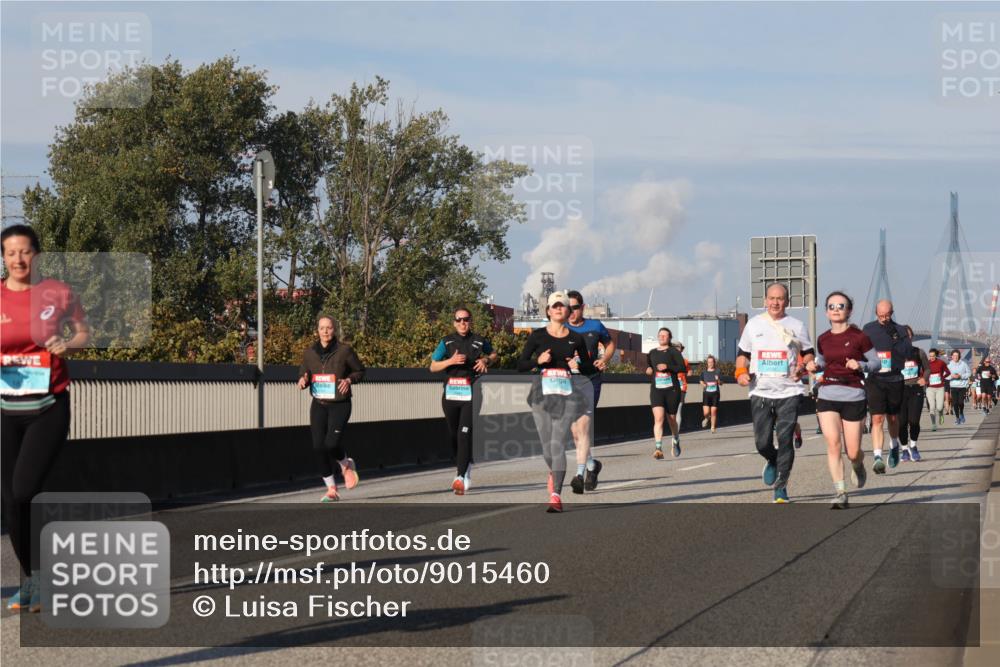 03.10.2025 - Köhlbrandbrückenlauf Luisa Fischer http://msf.ph/oto/9015460 03.10.2025 11:00:27 Position 3  meine-sportfotos.de