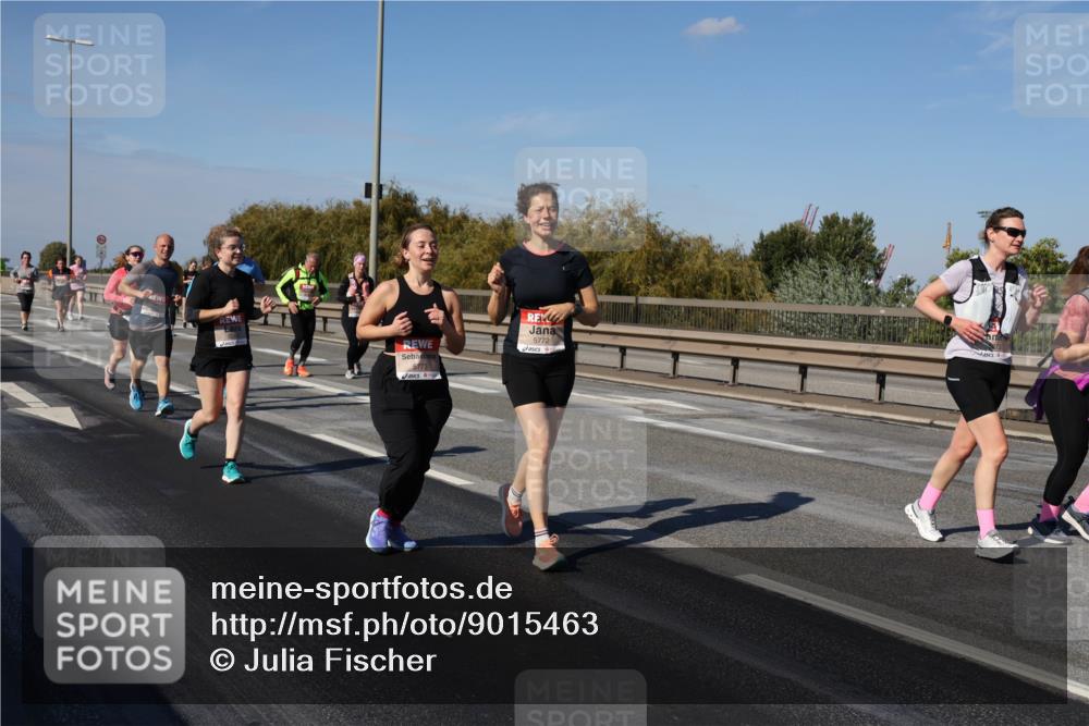 03.10.2025 - Köhlbrandbrückenlauf Julia Fischer http://msf.ph/oto/9015463 03.10.2025 13:13:35 Position 3 5772 meine-sportfotos.de