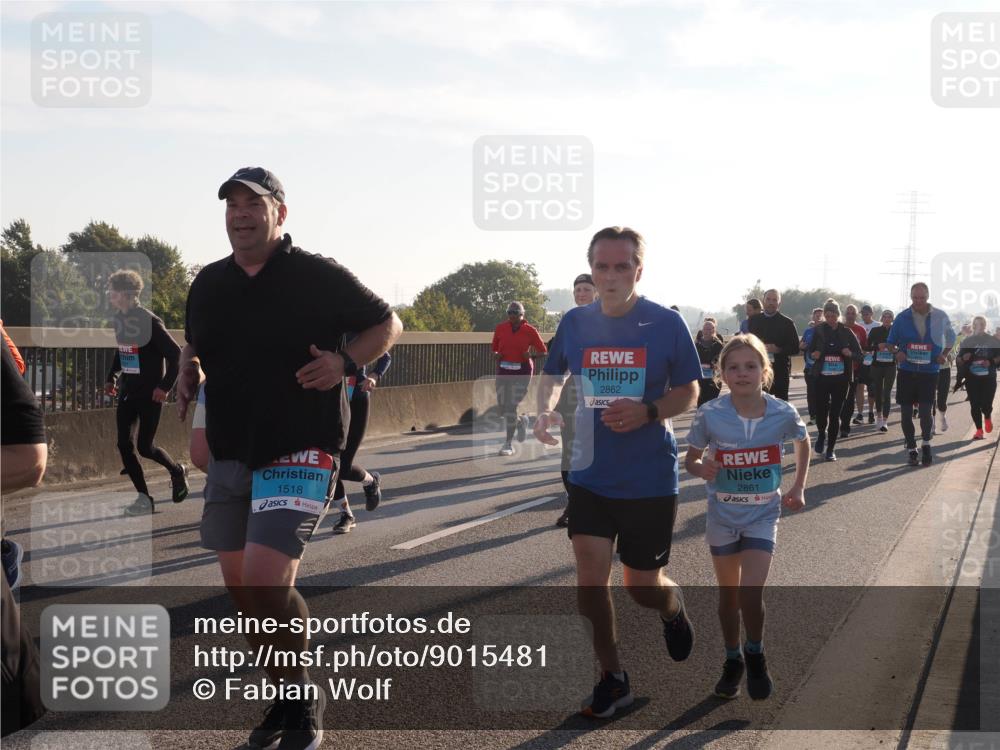 03.10.2025 - Köhlbrandbrückenlauf Fabian Wolf http://msf.ph/oto/9015481 03.10.2025 09:25:20 Position 3 1518, 2862, 2861 meine-sportfotos.de