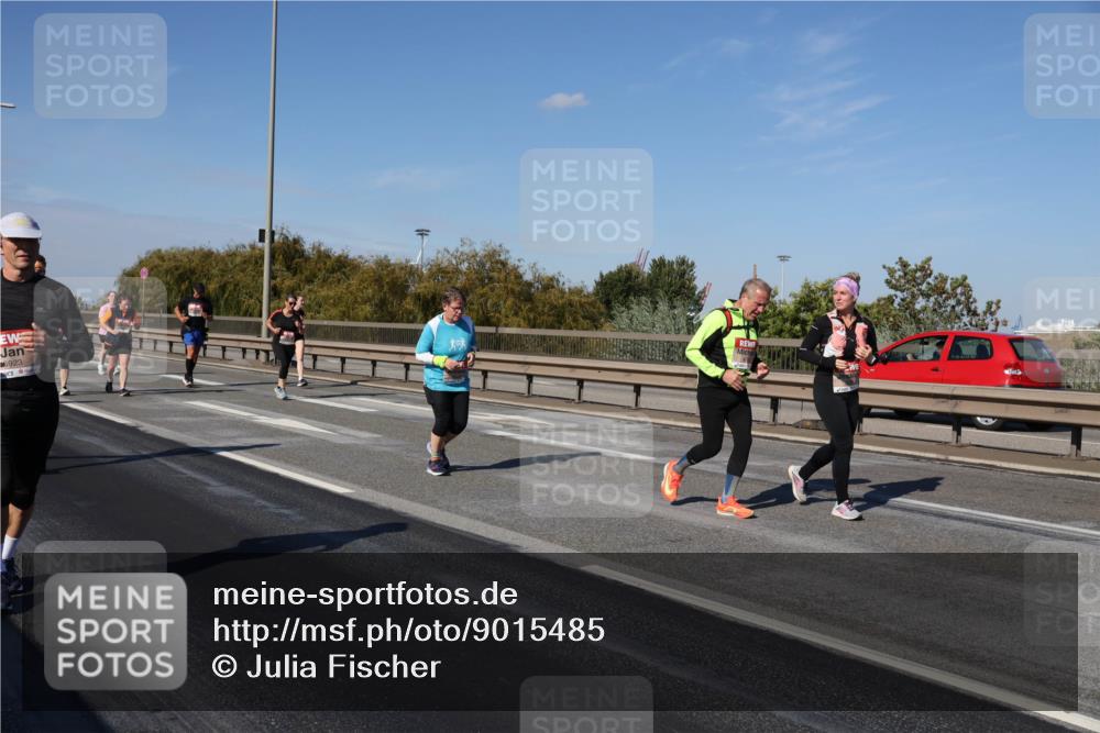03.10.2025 - Köhlbrandbrückenlauf Julia Fischer http://msf.ph/oto/9015485 03.10.2025 13:13:40 Position 3 6923 meine-sportfotos.de