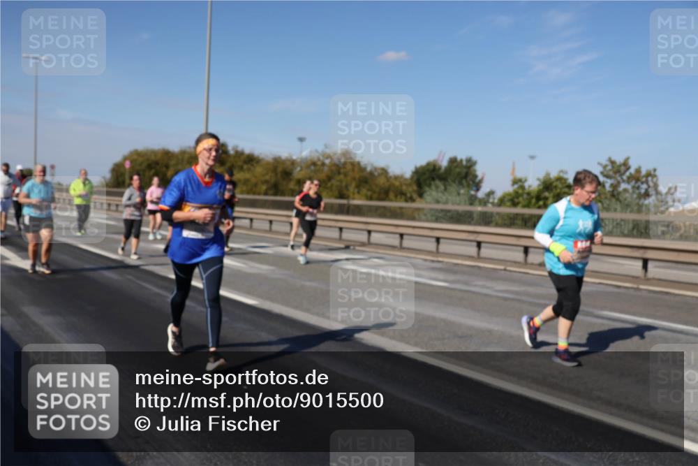 03.10.2025 - Köhlbrandbrückenlauf Julia Fischer http://msf.ph/oto/9015500 03.10.2025 13:13:42 Position 3  meine-sportfotos.de