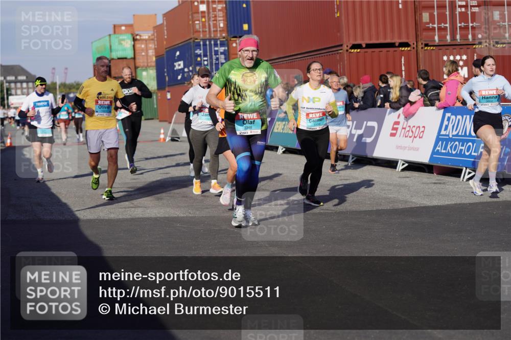 03.10.2025 - Köhlbrandbrückenlauf Michael Burmester http://msf.ph/oto/9015511 03.10.2025 10:15:06 Ziel 1324, 1480, 1523, 1551, 1693, 1773, 1785, 1922, 2147, 3037, 3169, 3206, 3207, 3214, 3229, 3339, 3348, 3470, 3471, 3668 meine-sportfotos.de
