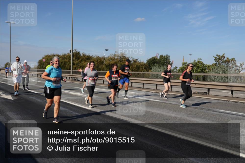 03.10.2025 - Köhlbrandbrückenlauf Julia Fischer http://msf.ph/oto/9015515 03.10.2025 13:13:44 Position 3  meine-sportfotos.de