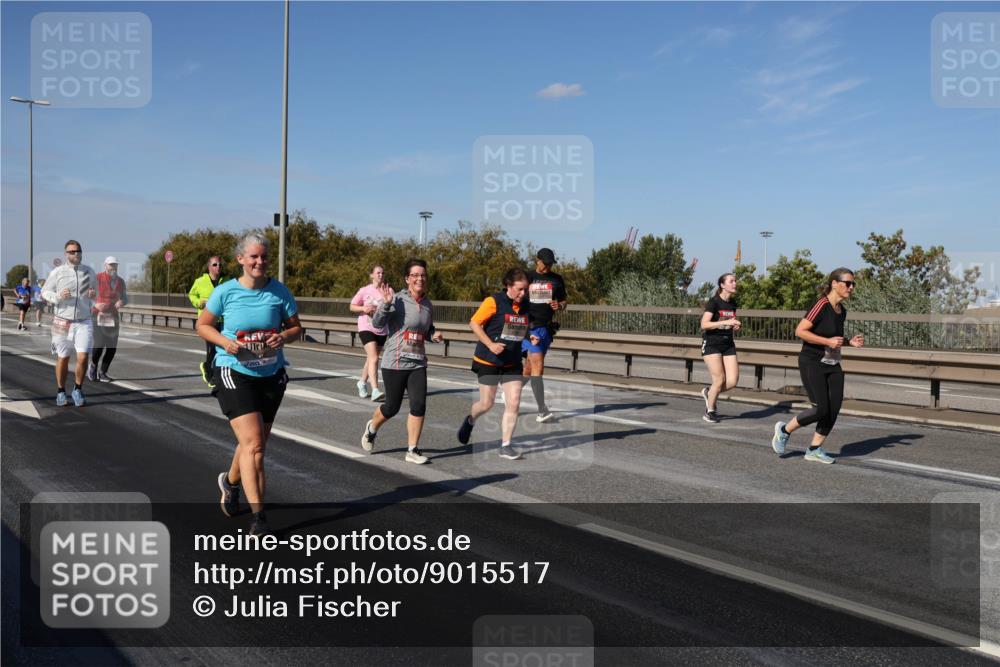 03.10.2025 - Köhlbrandbrückenlauf Julia Fischer http://msf.ph/oto/9015517 03.10.2025 13:13:44 Position 3  meine-sportfotos.de