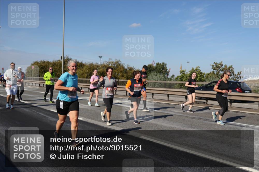 03.10.2025 - Köhlbrandbrückenlauf Julia Fischer http://msf.ph/oto/9015521 03.10.2025 13:13:45 Position 3 5179 meine-sportfotos.de