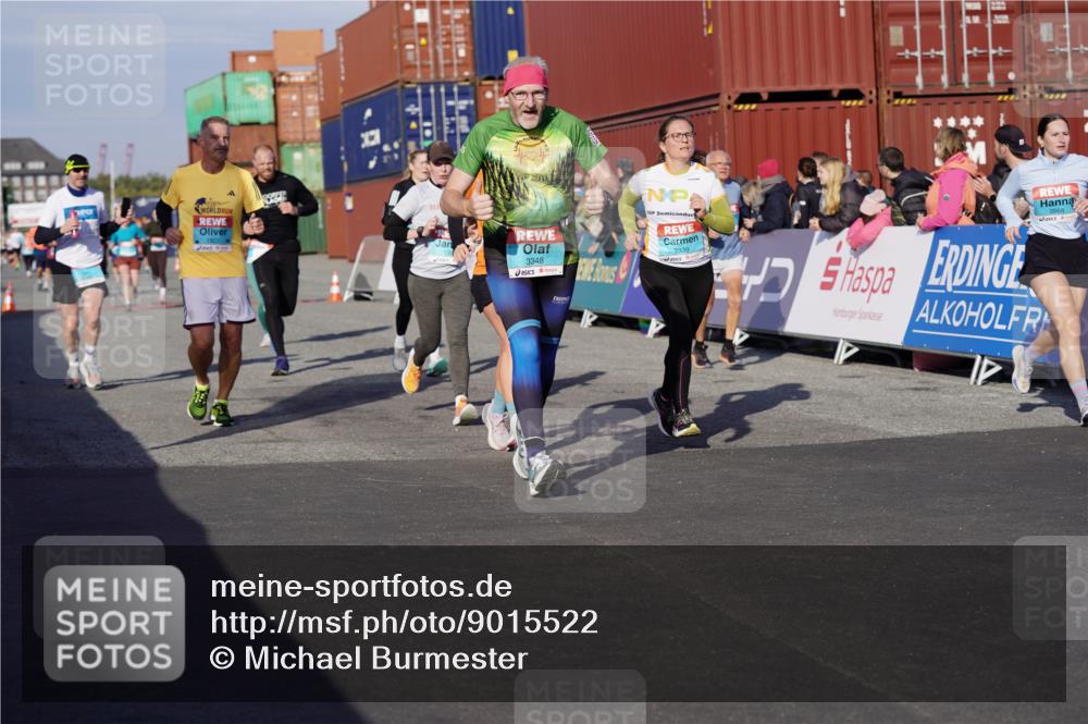 03.10.2025 - Köhlbrandbrückenlauf Michael Burmester http://msf.ph/oto/9015522 03.10.2025 10:15:06 Ziel 1324, 1480, 1523, 1551, 1693, 1773, 1785, 1922, 2147, 3037, 3169, 3206, 3207, 3214, 3229, 3339, 3348, 3470, 3471, 3668 meine-sportfotos.de