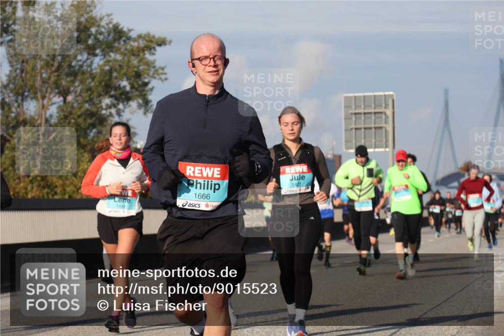 03.10.2025 - Köhlbrandbrückenlauf Luisa Fischer http://msf.ph/oto/9015523 03.10.2025 11:00:33 Position 3 1446, 1821, 1666 meine-sportfotos.de