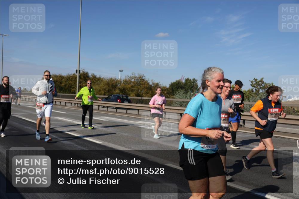 03.10.2025 - Köhlbrandbrückenlauf Julia Fischer http://msf.ph/oto/9015528 03.10.2025 13:13:46 Position 3 5179, 4919 meine-sportfotos.de