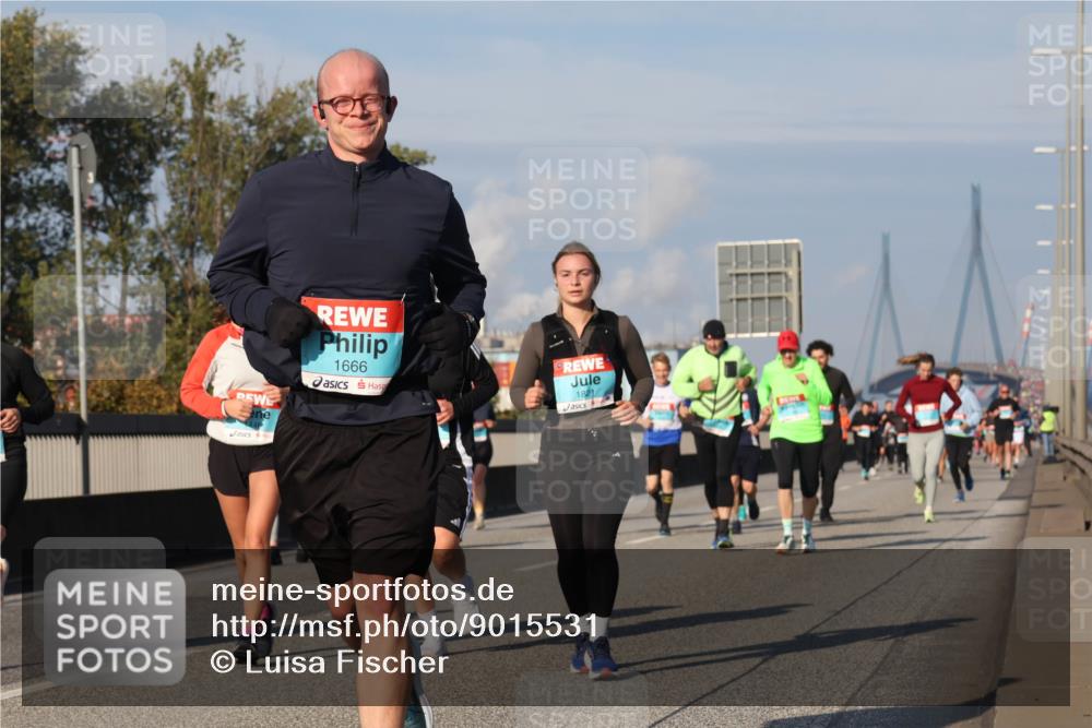 03.10.2025 - Köhlbrandbrückenlauf Luisa Fischer http://msf.ph/oto/9015531 03.10.2025 11:00:34 Position 3 1666, 1821 meine-sportfotos.de