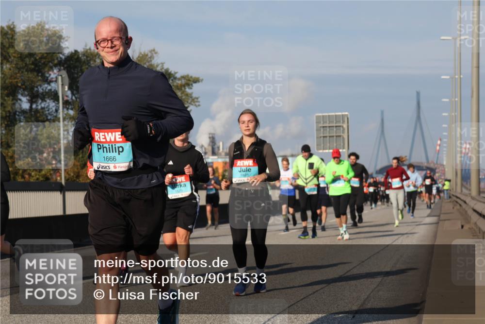 03.10.2025 - Köhlbrandbrückenlauf Luisa Fischer http://msf.ph/oto/9015533 03.10.2025 11:00:34 Position 3 1666, 1529, 1821 meine-sportfotos.de