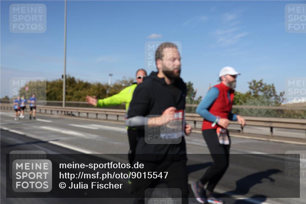 03.10.2025 - Köhlbrandbrückenlauf Julia Fischer http://msf.ph/oto/9015547 03.10.2025 13:13:50 Position 3  meine-sportfotos.de