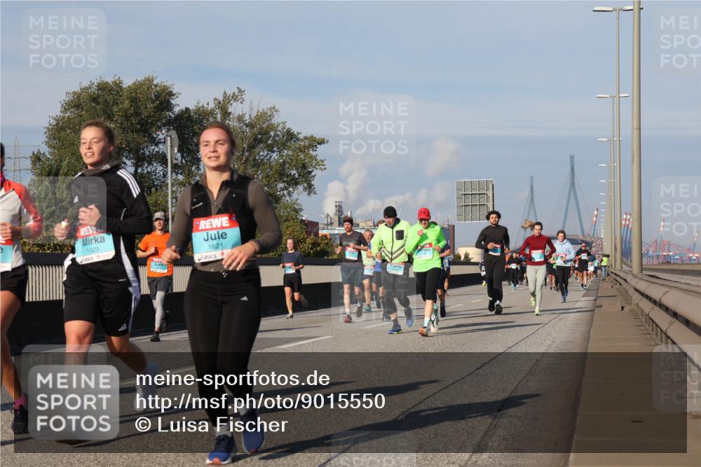 03.10.2025 - Köhlbrandbrückenlauf Luisa Fischer http://msf.ph/oto/9015550 03.10.2025 11:00:36 Position 3 1529, 1821 meine-sportfotos.de