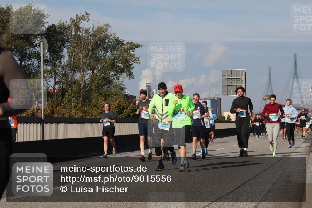 03.10.2025 - Köhlbrandbrückenlauf Luisa Fischer http://msf.ph/oto/9015556 03.10.2025 11:00:37 Position 3 1736 meine-sportfotos.de