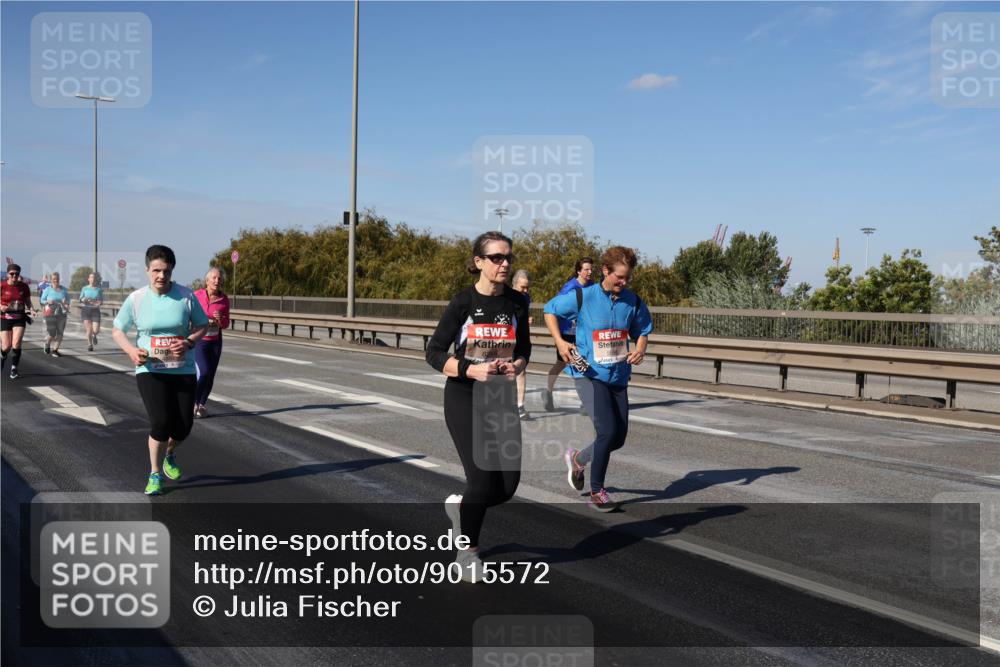 03.10.2025 - Köhlbrandbrückenlauf Julia Fischer http://msf.ph/oto/9015572 03.10.2025 13:13:55 Position 3 6246 meine-sportfotos.de