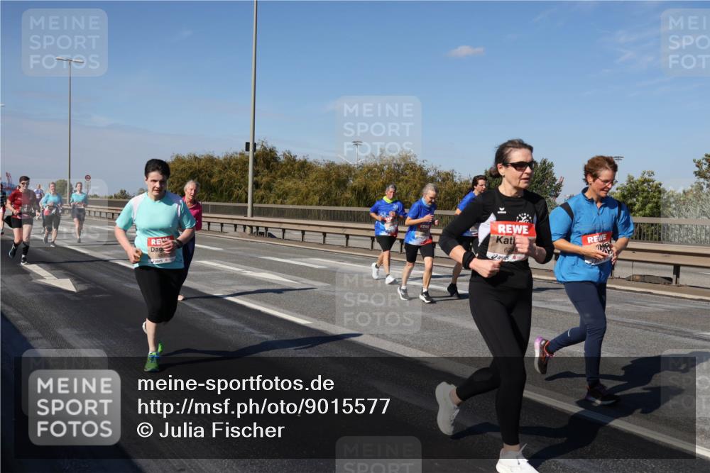 03.10.2025 - Köhlbrandbrückenlauf Julia Fischer http://msf.ph/oto/9015577 03.10.2025 13:13:55 Position 3 624 meine-sportfotos.de