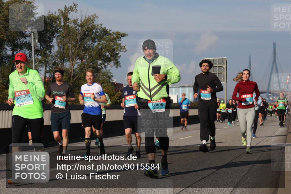 03.10.2025 - Köhlbrandbrückenlauf Luisa Fischer http://msf.ph/oto/9015584 03.10.2025 11:00:39 Position 3 1736, 3048, 3049, 3047, 2724 meine-sportfotos.de