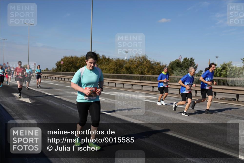 03.10.2025 - Köhlbrandbrückenlauf Julia Fischer http://msf.ph/oto/9015585 03.10.2025 13:13:56 Position 3  meine-sportfotos.de