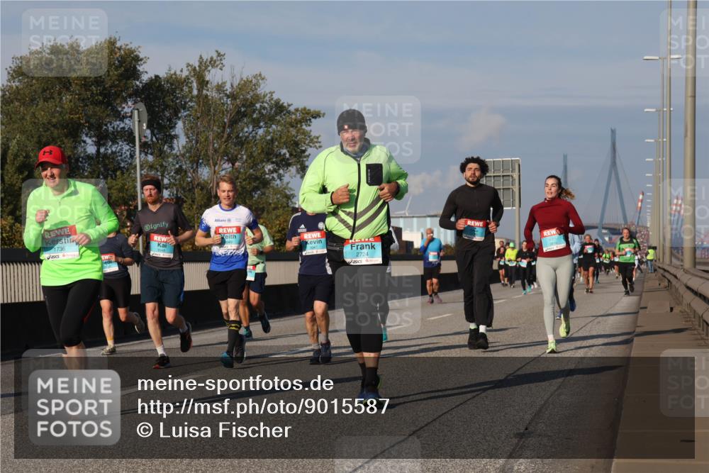 03.10.2025 - Köhlbrandbrückenlauf Luisa Fischer http://msf.ph/oto/9015587 03.10.2025 11:00:40 Position 3 1736, 2724 meine-sportfotos.de