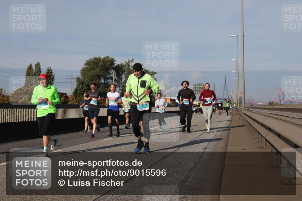 03.10.2025 - Köhlbrandbrückenlauf Luisa Fischer http://msf.ph/oto/9015596 03.10.2025 11:00:41 Position 3 2724 meine-sportfotos.de