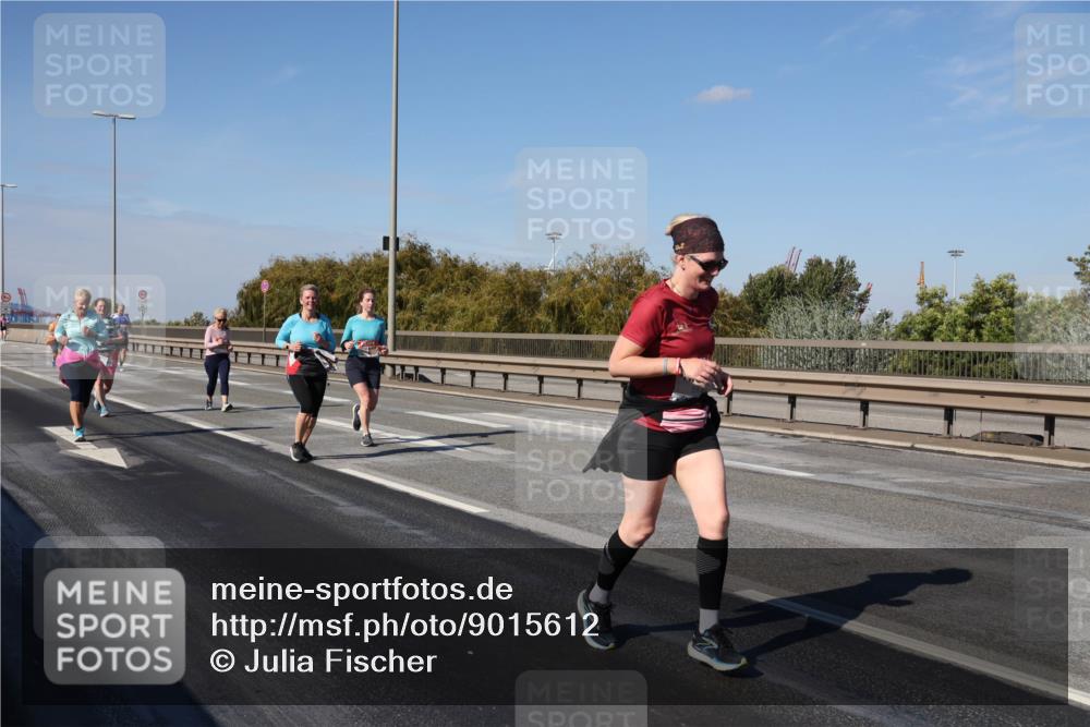 03.10.2025 - Köhlbrandbrückenlauf Julia Fischer http://msf.ph/oto/9015612 03.10.2025 13:14:00 Position 3  meine-sportfotos.de