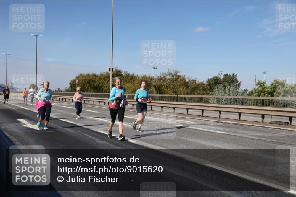 03.10.2025 - Köhlbrandbrückenlauf Julia Fischer http://msf.ph/oto/9015620 03.10.2025 13:14:01 Position 3  meine-sportfotos.de