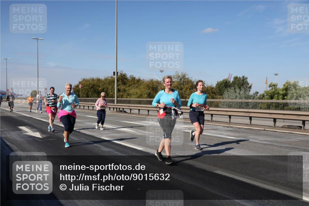 03.10.2025 - Köhlbrandbrückenlauf Julia Fischer http://msf.ph/oto/9015632 03.10.2025 13:14:02 Position 3  meine-sportfotos.de