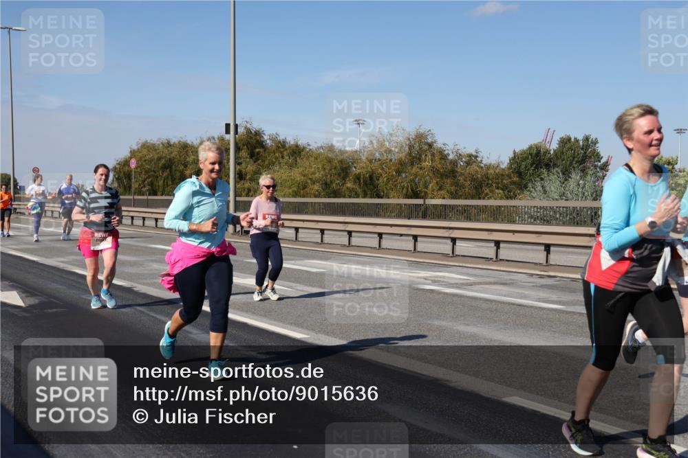 03.10.2025 - Köhlbrandbrückenlauf Julia Fischer http://msf.ph/oto/9015636 03.10.2025 13:14:03 Position 3  meine-sportfotos.de