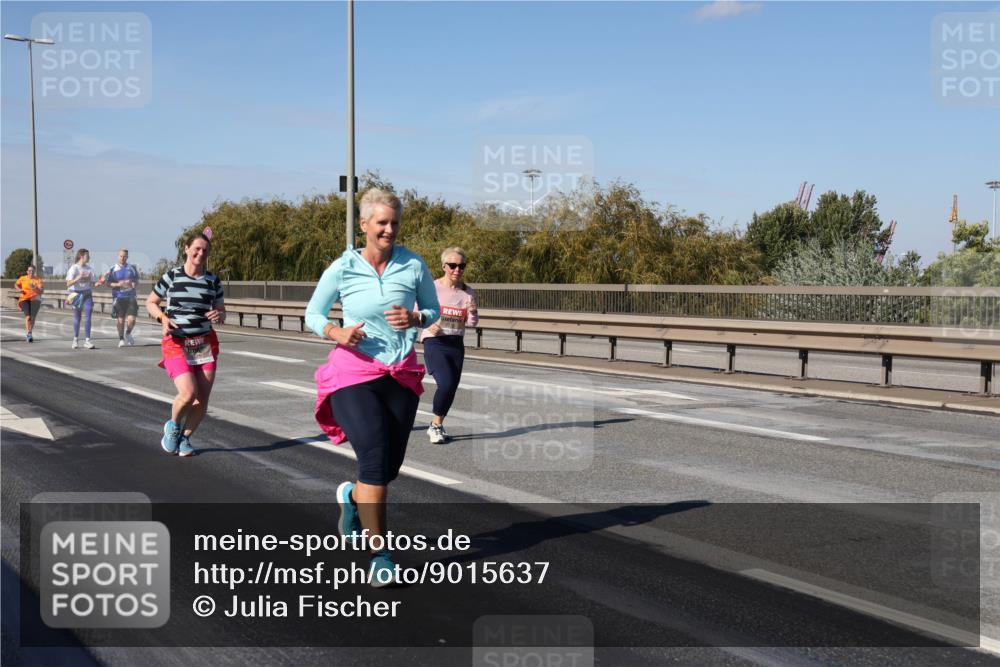 03.10.2025 - Köhlbrandbrückenlauf Julia Fischer http://msf.ph/oto/9015637 03.10.2025 13:14:03 Position 3  meine-sportfotos.de