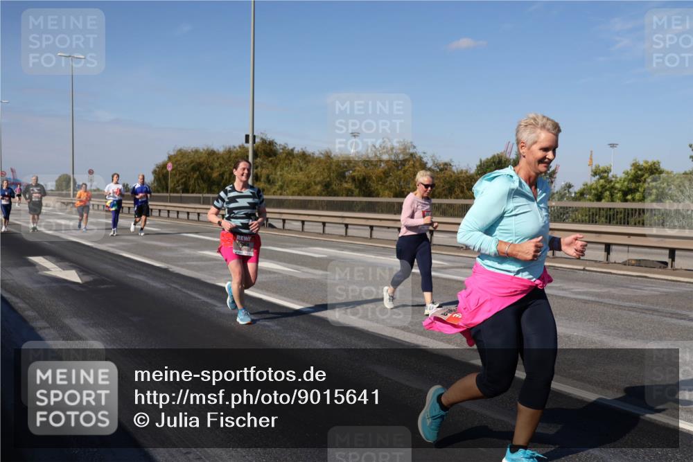 03.10.2025 - Köhlbrandbrückenlauf Julia Fischer http://msf.ph/oto/9015641 03.10.2025 13:14:05 Position 3 76 meine-sportfotos.de